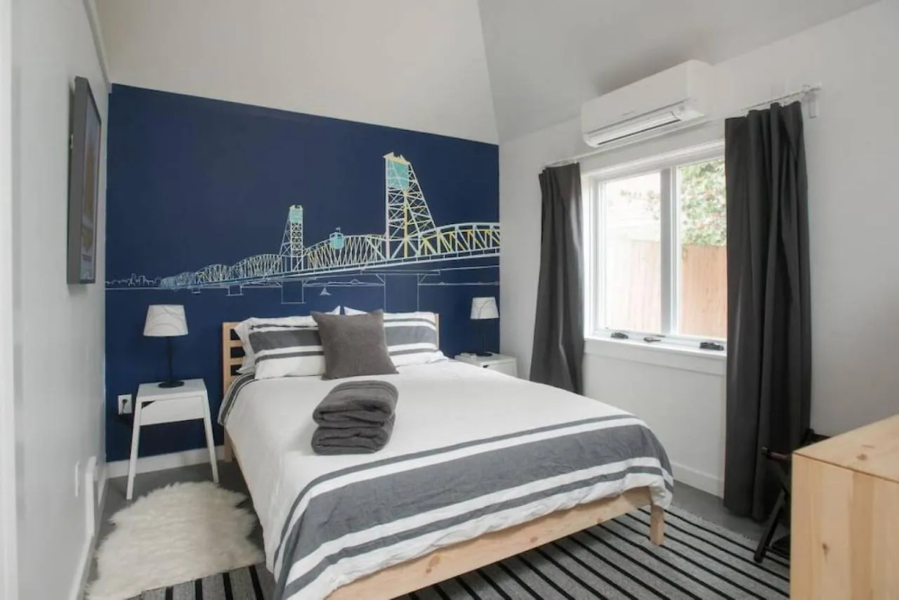 The Hawthorne Hideaway Villa Portland