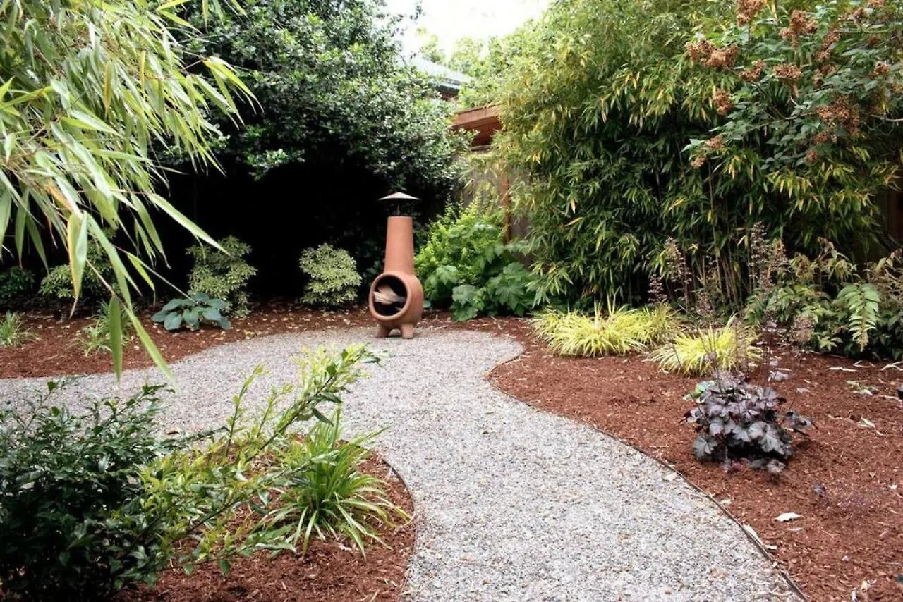 The Hawthorne Hideaway Villa Portland